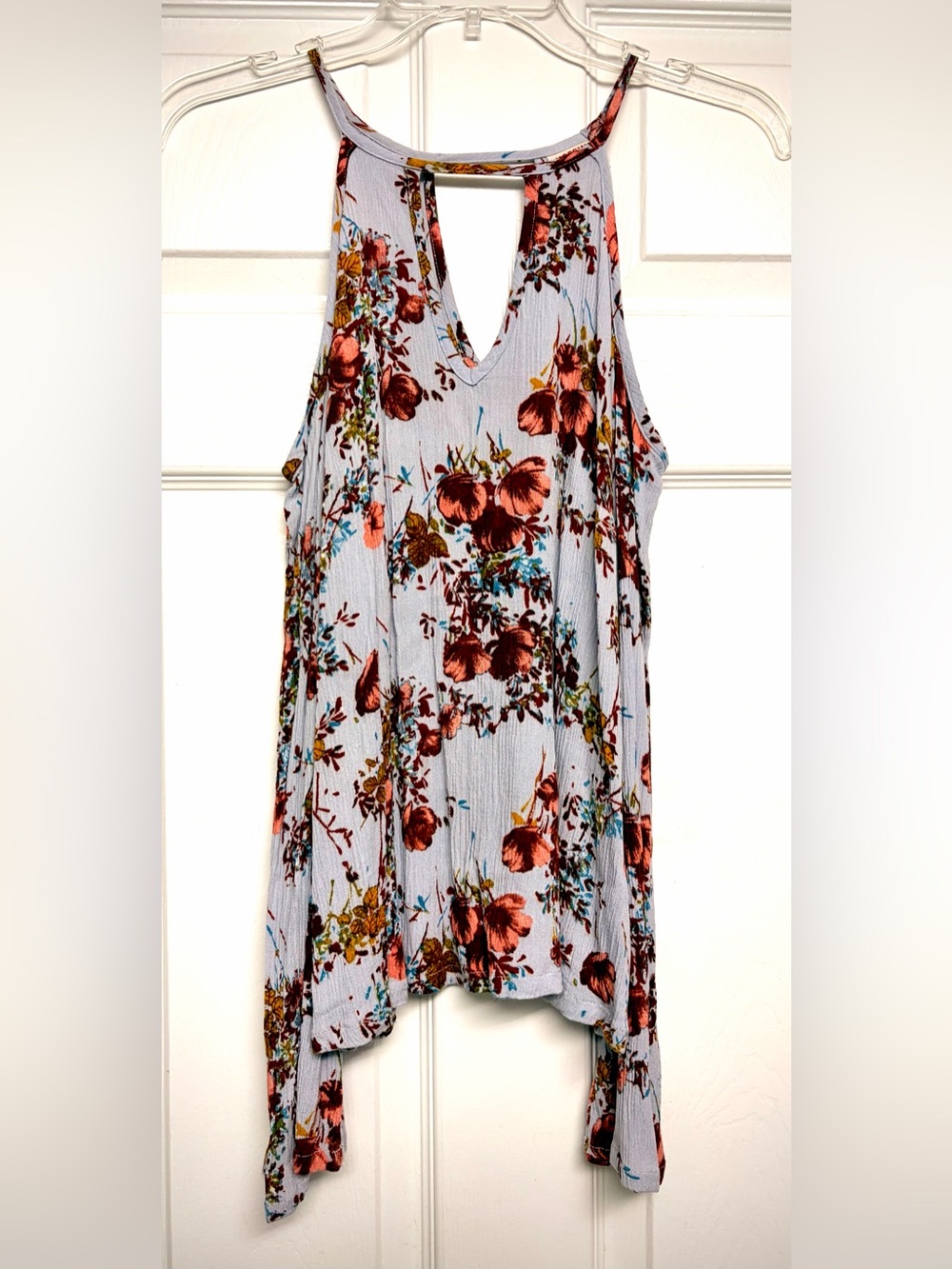 Y2K Light Blue Floral V-Neck cut out sleeves